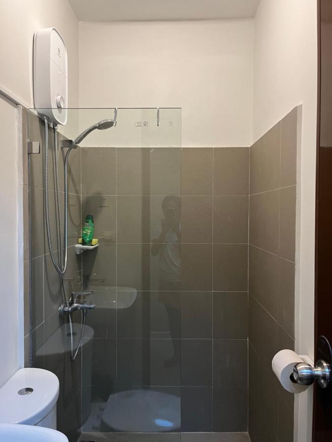 Mactan Cebu Guesthouse - 3Km From The Airport Lapu-Lapu City Exterior photo